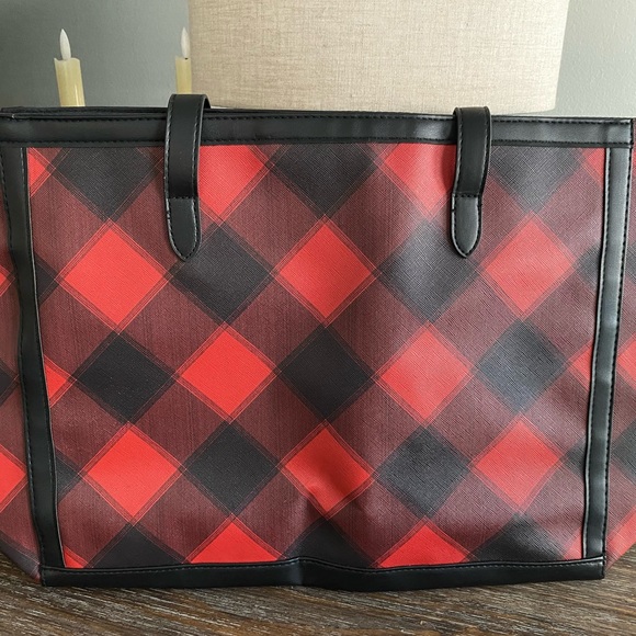 Victoria’s Secret Christmas Holiday Exclusive Sturdy Seasonal Tote Bag Red Black - Picture 4 of 9